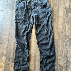 Black Casual Pants aritzia Wilfred brand